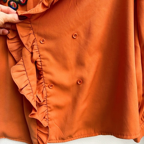 NWT orange double breast blouse with ruffles and flower embroidery - Picture 2 of 4